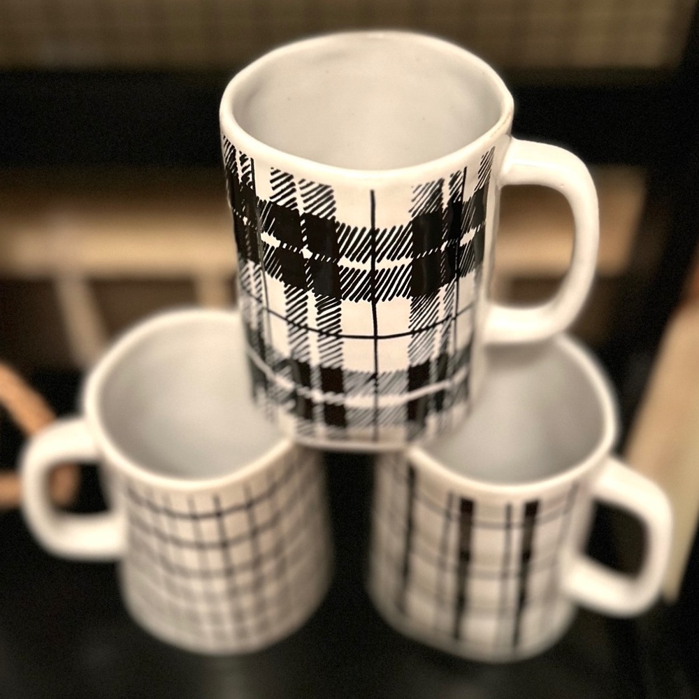 NEW Set of 6 Farmhouse Black & White Plaid Ceramic Coffee Tea Cups Mugs - Picture 9 of 15